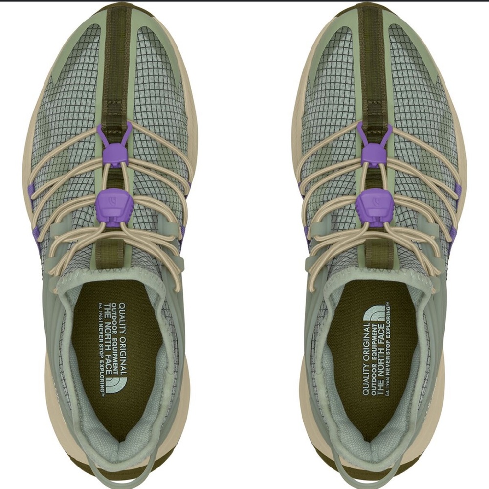 NEW The North Face oxeye hiking Women's Olive and Lavender Sneakers size 7.5